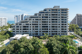 Oceansound in Key Biscayne, FL - Building Photo - Building Photo