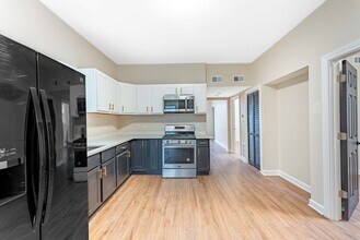 1245 Wisconsin Ave in Berwyn, IL - Building Photo - Building Photo