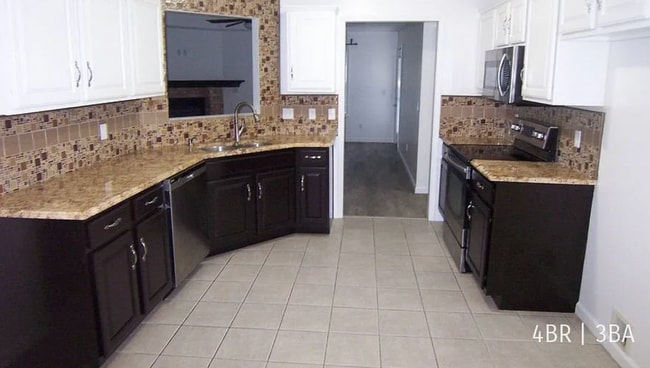 1242 W Tyler Ln in Nixa, MO - Building Photo - Building Photo