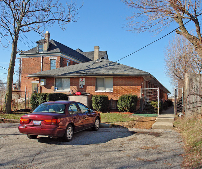 228 S Dutoit St in Dayton, OH - Building Photo - Building Photo