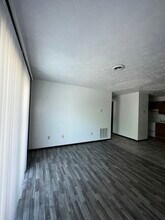 92 Palomino Dr in Weirton, WV - Building Photo - Building Photo
