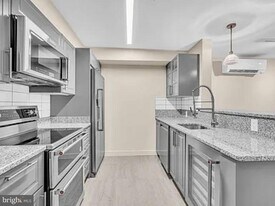 220 2nd St SE in Washington, DC - Building Photo