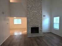 8209 Pilgrims Pl in Austin, TX - Building Photo - Building Photo