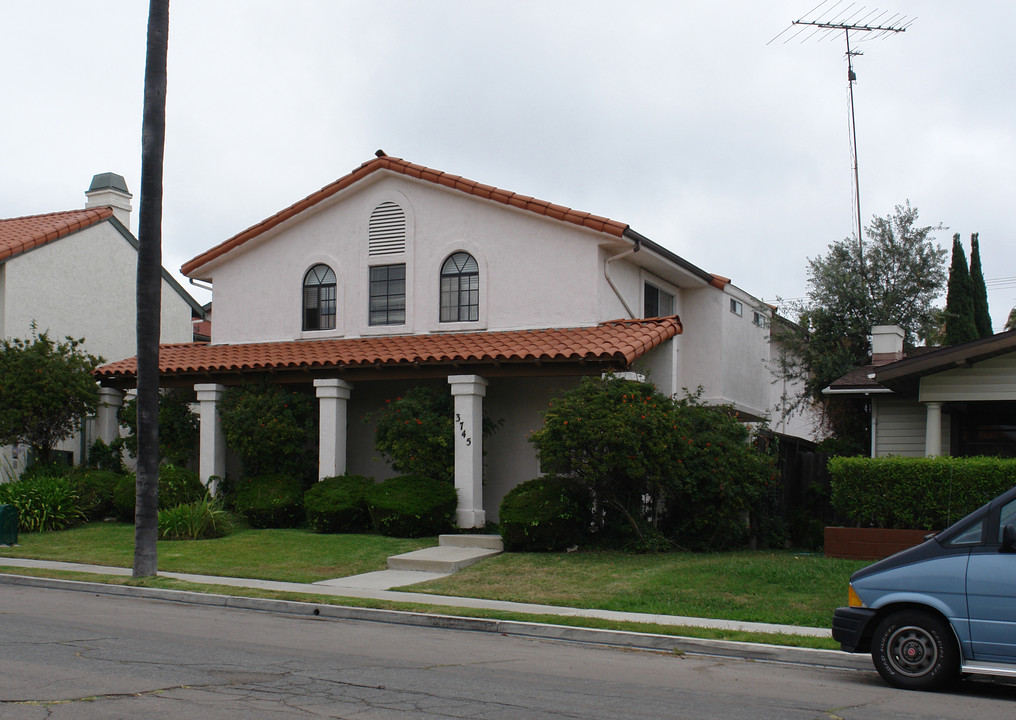 3745 31st St in San Diego, CA - Foto de edificio