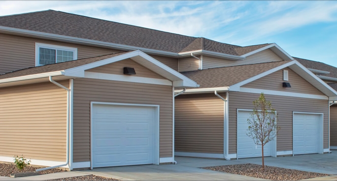 Lincoln Park Townhomes in Dickinson, ND - Foto de edificio