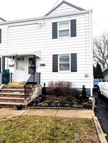 651 Crescent Dr in Bound Brook, NJ - Building Photo