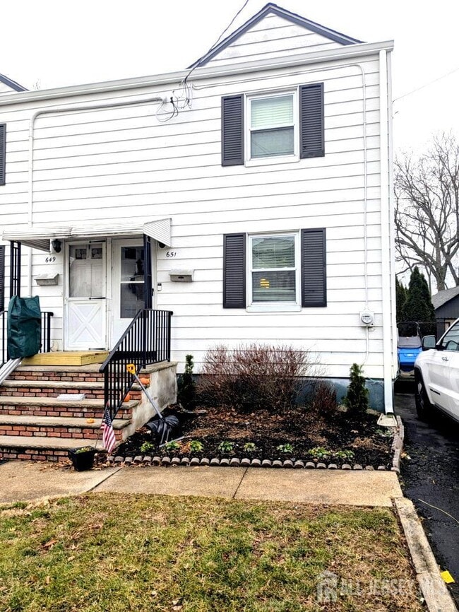 property at 651 Crescent Dr