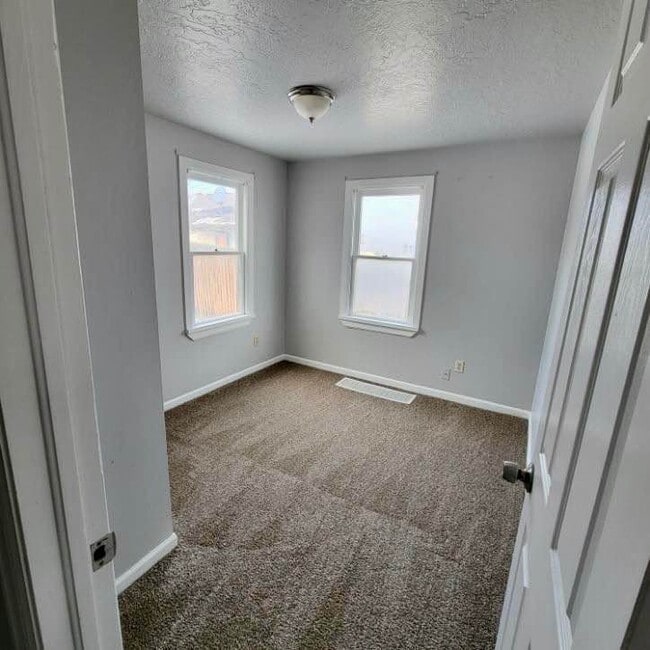 2021 4th Ave in Greeley, CO - Building Photo - Building Photo