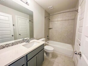 15135 Botanical Garden Dr in Conroe, TX - Building Photo - Building Photo