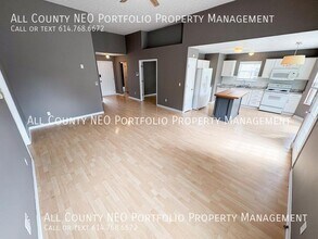 3141 Hines Rd in Columbus, OH - Building Photo - Building Photo