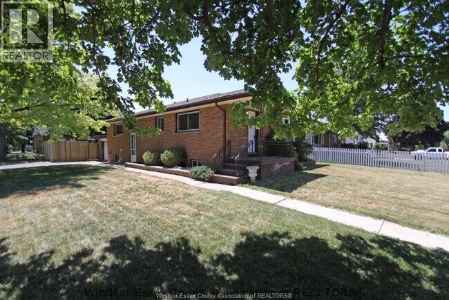 198 Superior St in Windsor, ON - Building Photo - Building Photo