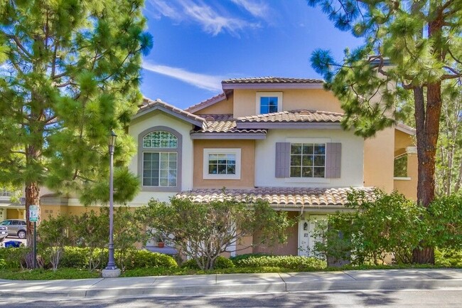 11942 Tivoli Park Row in San Diego, CA - Foto de edificio - Building Photo