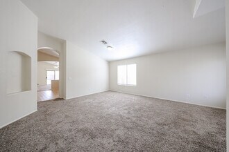 12447 W El Nido Ln in Litchfield Park, AZ - Building Photo - Building Photo