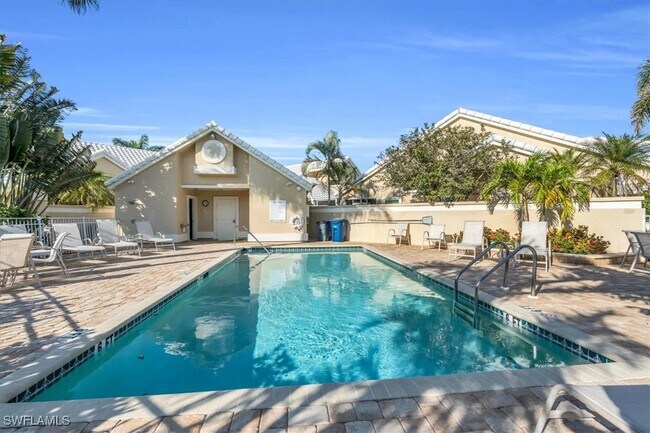 28712 Carmel Way in Bonita Springs, FL - Building Photo - Building Photo