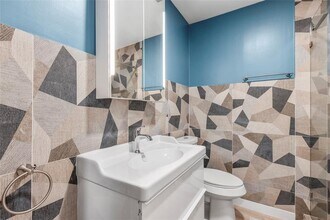 513 S Post Oak Ln-Unit -2 in Houston, TX - Building Photo - Building Photo