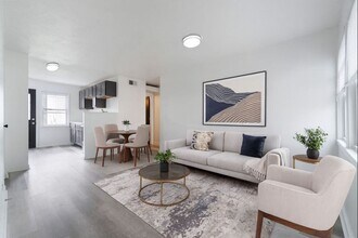 40 Midland Heights Cir in Midland, PA - Building Photo - Building Photo