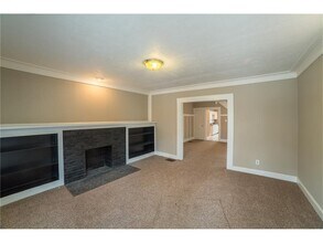 4070 Broadway St in Indianapolis, IN - Building Photo - Building Photo