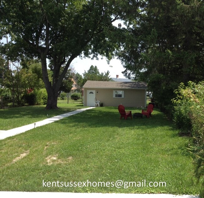 206 Harrington Avenue, Unit 206A