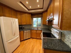 1104 Cedar Gables Dr in San Jose, CA - Building Photo - Building Photo