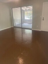 360 Plum Dr in Orange City, FL - Building Photo - Building Photo