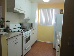1301 Haven Dr, Unit 19 in Arvin, CA - Foto de edificio - Building Photo