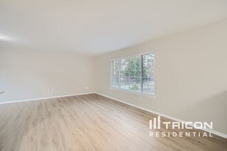 20307 Larita Dr E in Sumner, WA - Building Photo - Building Photo