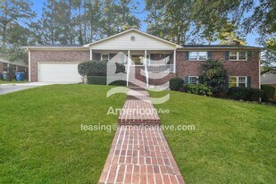 1737 Chimney Swift Ln in West Columbia, SC - Building Photo