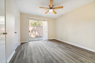 3259 Branard St in Houston, TX - Building Photo - Building Photo