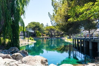 1250 Lakeside in Sunnyvale, CA - Foto de edificio - Building Photo