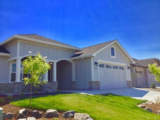 property at 1329 Stonegate Dr