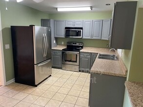 305 Ilex Dr in Wilmington, NC - Building Photo - Building Photo