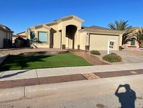 14317 Woods Point Ave in El Paso, TX - Building Photo - Building Photo