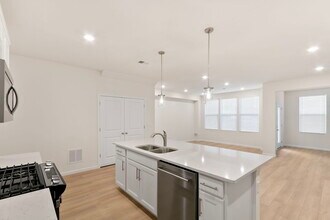 660 Switchgrass Wy in Bolingbrook, IL - Building Photo - Building Photo