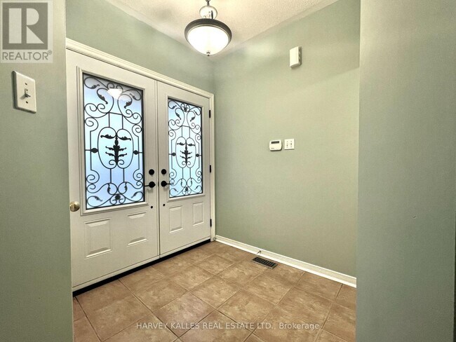 55 Native Landing in Brampton, ON - Building Photo - Building Photo