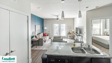 14006 Potranco Rd in San Antonio, TX - Building Photo - Building Photo