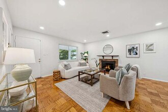 6206 Yosemite Dr in Alexandria, VA - Foto de edificio - Building Photo