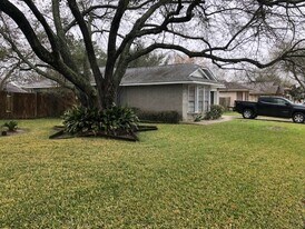 18119 Twin Creek Dr in Katy, TX - Building Photo