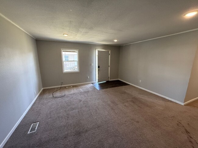 106 9th St in Ogden, KS - Building Photo - Building Photo