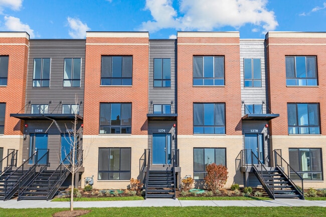 1274 Catalina Ct. in Schaumburg, IL - Building Photo - Building Photo