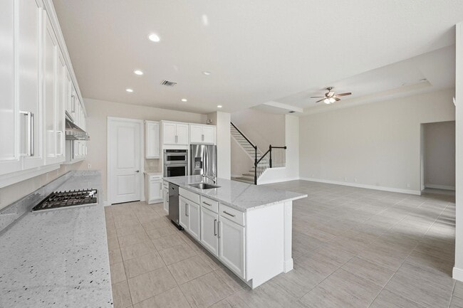 9334 Crestview Cir in Palm Beach Gardens, FL - Building Photo - Building Photo