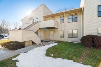 41 Coriander Way in Englewood, NJ - Building Photo - Building Photo