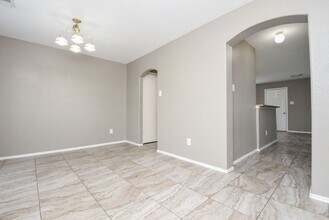 642 Kiley Dr in Houston, TX - Building Photo - Building Photo