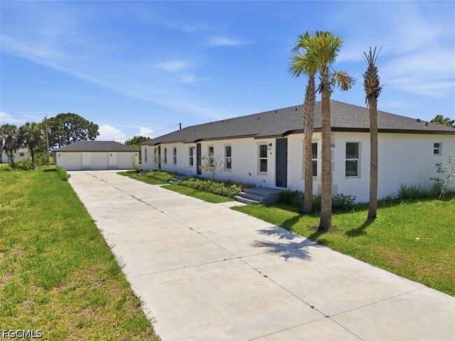 property at 195 Rotonda Blvd W
