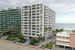 9341 Collins Ave Apartments