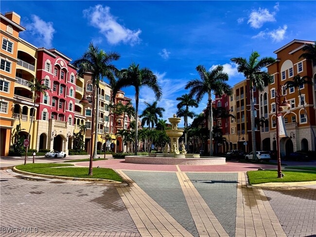 450 Bayfront Pl in Naples, FL - Building Photo - Building Photo