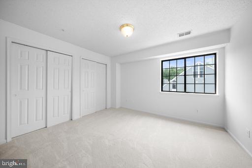 7013 Birkenhead Pl in Alexandria, VA - Building Photo