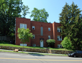 2801 R St SE in Washington, DC - Building Photo - Building Photo