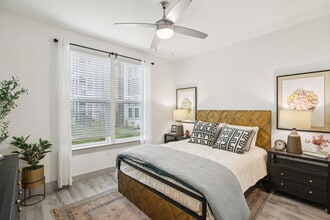 Aspire Del Valle in Del Valle, TX - Foto de edificio - Building Photo