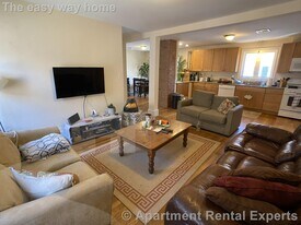 80 Ten Hills Rd in Somerville, MA - Building Photo