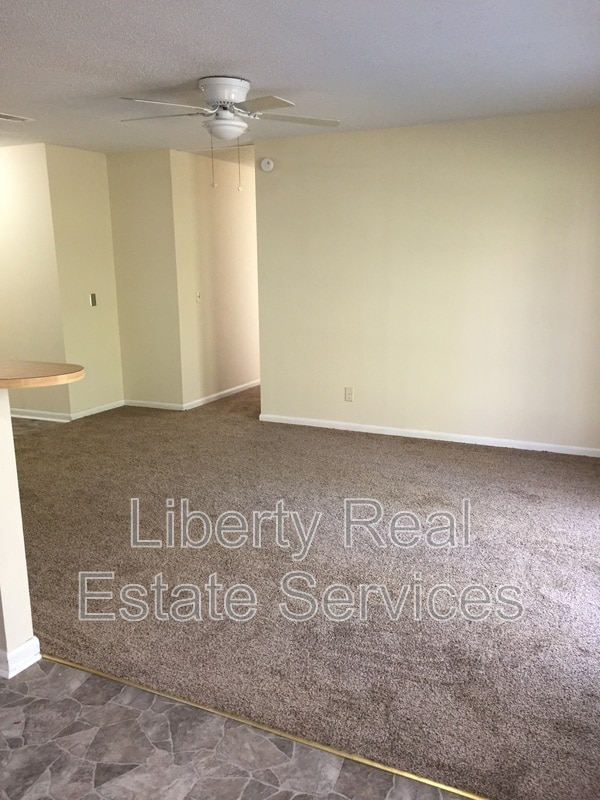 909 Copeland Dr in Hinesville, GA - Building Photo - Building Photo